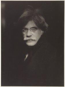 [Selvportræt] af Alfred Stieglitz