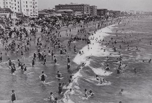 Californien: Venedig, et populært badested hele året rundt nær Los Angeles (s/h-billede) af American Photographer (after)