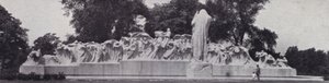 Chicago: The Fountain of Time, Lorado Tafts mesterværk i Washington Park (s/h foto) af American Photographer (after)
