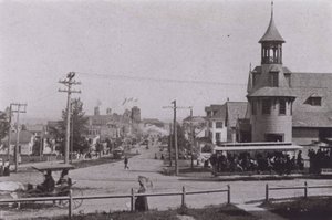 Old Orchard Beach, Maine: Old Orchard ser ud mod stranden (s/h-billede) af American Photographer (after)
