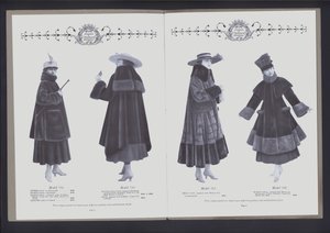 Opslag på to sider fra The Theatre of Fur Fashion (s/h-billede) af American Photographer (after)