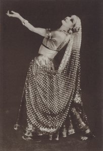 Ann Pavlova som Rhada i "Orientalske indtryk" (s/h-foto) af American Photographer