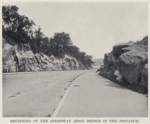 Begyndelsen af Speedway, High Bridge in the Distance (s/h foto) af American Photographer