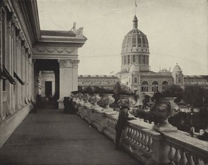 Den østlige veranda af kvindebygningen af American Photographer
