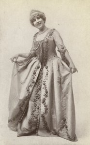 Lucrezia Bori, som "Manon Lescaut" (s/h-foto) af American Photographer