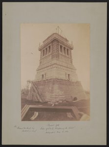Piedestal af "Frihedsgudinden, der oplyser verden", designet af Richard Morris Hunt, under konstruktion, 16. maj 1886 af American Photographer