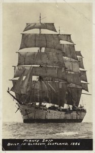 Piratskib, bygget i Glasgow, Skotland, 1886 af American Photographer