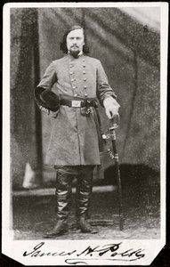 Portræt af en soldat (s/h-foto) af American Photographer