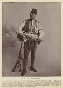 R J Levi, Konstantinopel