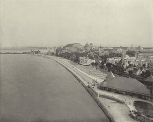 The Lake Shore Promenade af American Photographer