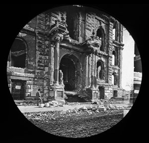 Den vestlige indgang til retsbygningen efter Great Chicago Fire, 1871 (glas lanterne rutsjebane) af American Photographer