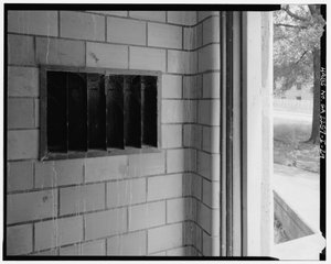 Flise- og støbte detaljer med poståbninger, typisk indgang til trappeopgang, Techwood Homes, Building No. 6, 465 Techwood Drive & 119-125 Hunnicutt Street, Atlanta, Fulton County, GA af American Photographer