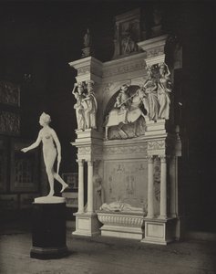 Louis De Brezes grav i katedralen i Rouen af American Photographer