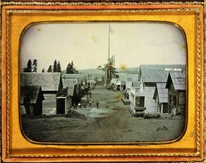 California Gold Mining Town, ca. 1852 (halvplade daguerreotypi, præget læderetui) af American School