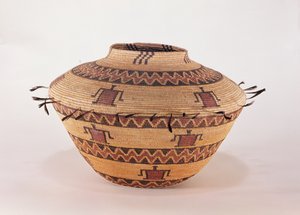 Pomo fjer trimmet opbevaringskurv, fra Californien (vævet fiber) af American School