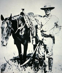 Theodore Roosevelt med sin hest, ca. 1885 (litho) af American School