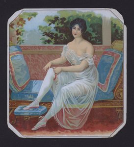 Kvinde i negligé, cigaretiket (chromolitho) af American School