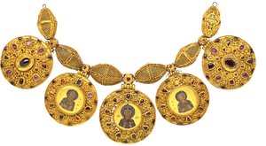 Halskæde med vedhæng, begyndelsen af 1100-tallet af Ancient Russian Art