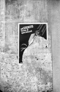 CROTONE - ANTIMILITARISTISK RIP af Ando Gilardi
