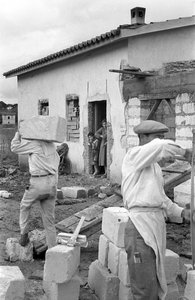 CROTONE LANDSKAB - IANNELLI LANDSBY, af Ando Gilardi