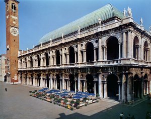 Udsigt over facaden af Basilica Palladiana, bygget 1549-1614