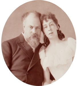 Portræt af kunstneren Konstantin Yegorovich Makovsky (Constantin Makovski) (1839-1915) med sin kone. Albumin-billede af Andrei Osipovich Karelin (1837-1906)