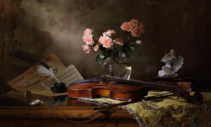 Romantisk violin og roser af Andrey Morozov
