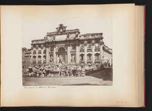 Udsigt over Trevi-fontænen i Rom, Italien Fontana di Trevi. Roma (titel på objekt) af Anonymous