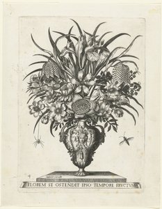 Grotesk vase med to ører i form af gedehoveder Vaser med blomster (serietitel) af Anonymous