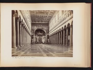 Interiør af Saint Paul uden for murene i Rom, Italien St.Paolo fuori le Mura. rom (titel på objekt) af Anonymous