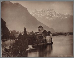 Chillon Slot ved Genevesøen, Dents du Midi i det fjerne Chillon et la Dent du Midi (titel på objekt) af Anonymous