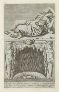 Skulptur af de sovende Ariadne boven een schouw Billedet af en bestemt sovende nymfe i Vatikanets have i Rom menes af nogle at være et billede af Kleopatra på grund af slangen (titel på objektet) Antikke skulpturer i Rom (serietitel) Gamle statuer af byen af Anonymous