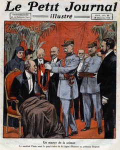 En videnskabens martyr: Marechal Philippe Petain (1856-1951) overrakte Æreslegionens store snor til professor Jean-Alban Bergonie (Jean Alban Bergonie) (1857-1925), en fransk kræftlæge. Gravering. En af avisen “Le Petité Journal illu af Anonymous Anonymous