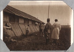 Første Verdenskrig 1914-1918: Søg efter hoveder ved kanterne, lejren Couville i Den Engelske Kanal, Nedre Normandiet (Nedre Normandiet), Frankrig. Anonym fotografering maj 1917. Privat samling, Stella. af Anonymous Anonymous