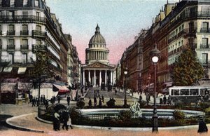 Paris: udsigt over rue Soufflot og Pantheon. Fotografi af 1920 i "" Kunstnerisk Album"" af byen Paris. Privat samling. af Anonymous Anonymous