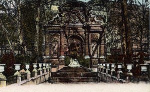 Paris: udsigt over Fontaine Medicis i Luxembourgs haver. Fotografi af 1920 i "" Kunstnerisk Album"" af byen Paris. Privat samling. af Anonymous Anonymous