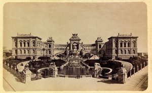 Byen Marseille og dens omgivelser omkring 1885 -1890: Lonchamp Palace (Museum of Fine Arts), Privat samling af Anonymous Anonymous