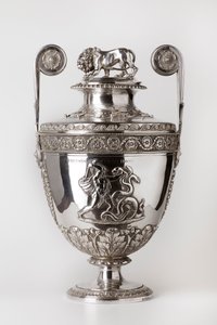 Storbritannien - Vase of the Lloyds Patriotic Fund (sølv af Anonymous Anonymous