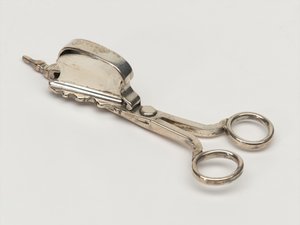 Candle snuffer, Board of Ordnance, ca. 1696 (snuffer) af Anthony Nelme