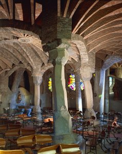 Spanien, Catalonien, Barcelona-provinsen, Baix Llobregat County, Santa Coloma de Cervello, Colonia Guell-kirken, kirkekrypt
