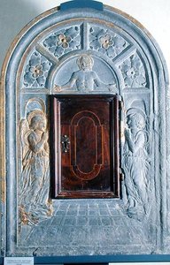 Kristus i majestæt over porten til himlen, flankeret af to engle, ca. 1470-80 (pietra arenaria) af Antonio (attr. to workshop of) Rossellino