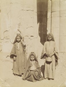 Arabiske piger, der bærer vand, Egypten