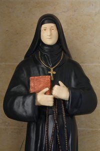 Sankt Marie McKillop-statue i en maronitisk kirke i Jieh, 2022 (foto) af Artist Unknown