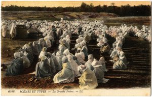 Muslimernes store bøn, Algeriet. Postkort fra Selvas samling. af Artist Unknown