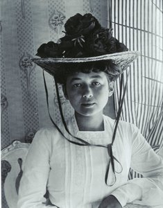 Harriet Bosse, Furusund 1904 (s/hvid foto) af August Johan Strindberg