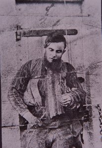 Kelly Gang-medlem Joe Byrne spændt op efter døden, 29. juni 1880 (s/h-foto)