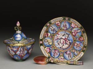 Skål med låg, underkop og ske med astrologisk dekoration, begyndelsen af 1800-tallet