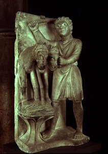 Tærskning af hvede: Juli fra en statueret kalender for Månedens Arbejder, ca. 1200 (sten)