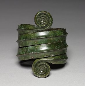 Drejet til Armilla, Ungarn, ca. 1500 f.Kr af Bronze Age