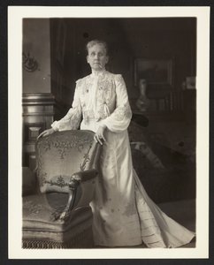 Mrs John Arbuckle, ca. 1900-10 (s/h foto) af Burr William McIntosh